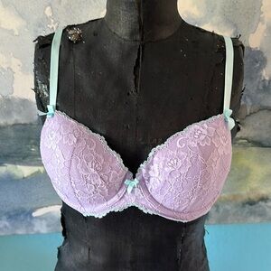 Victoria Secret 36 c Lavender & Pale Blue Bra